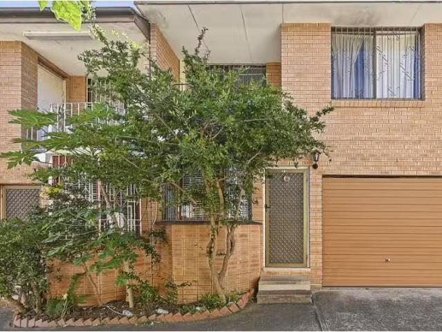 Condo for rent in Sydney, New South Wales