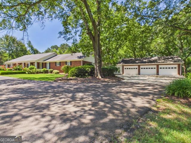 House for sale in Oconee, Georgia
