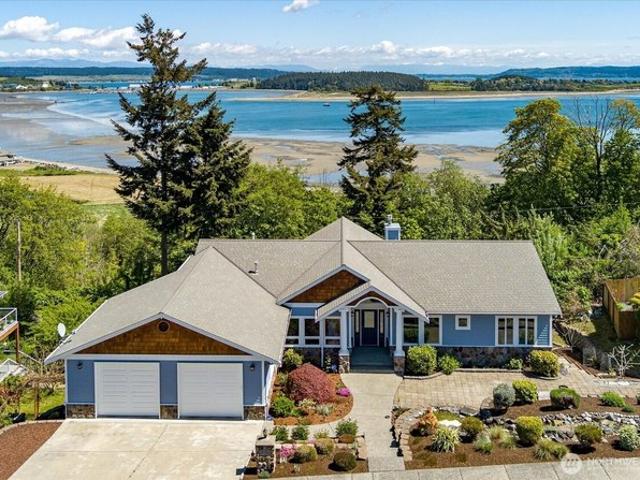 House for sale in Oak Harbor, Island County