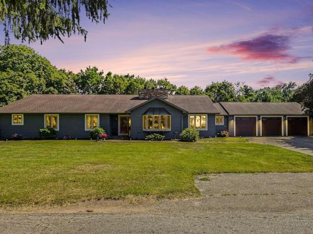 House for sale in Saint Joseph, Michigan