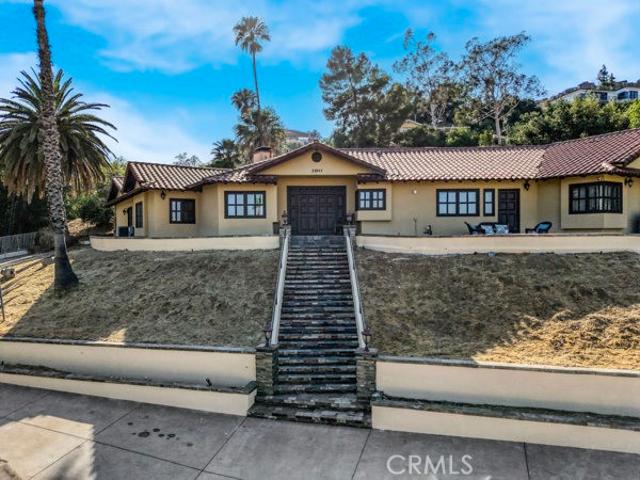 House for sale in West Hills