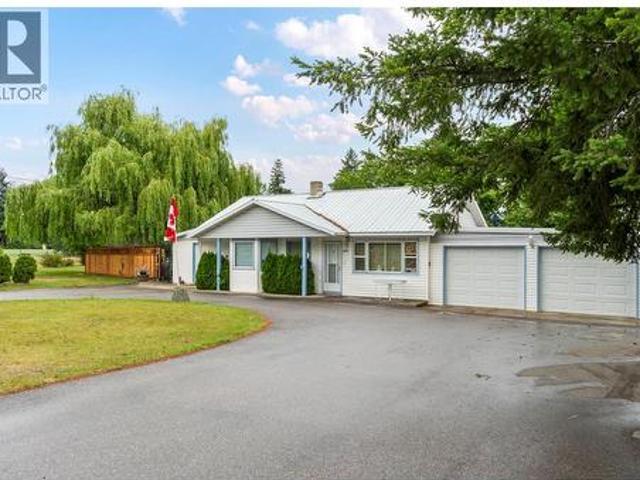 House for sale in Salmon Arm, British Columbia