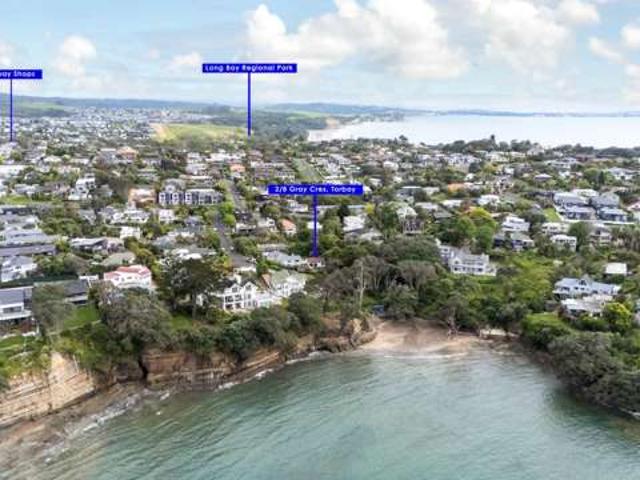 Townhouse for sale in Whangaparaoa