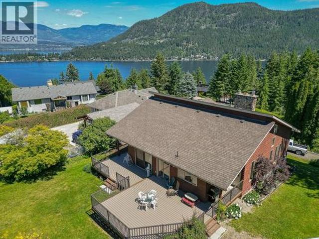 House for sale in Blind Bay, British Columbia
