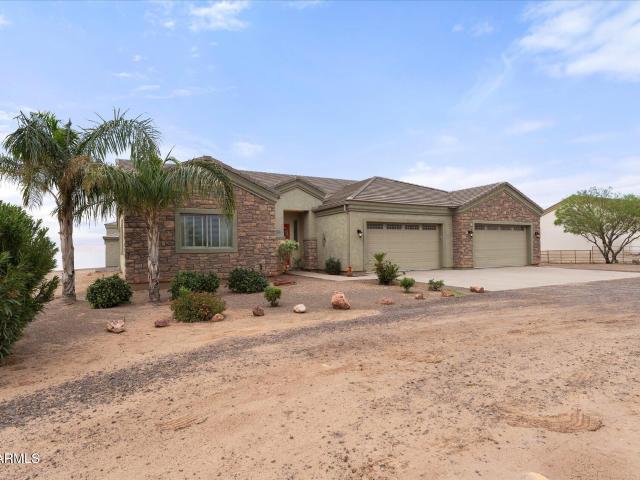 House for sale in Wittmann House for sale in Wittmann