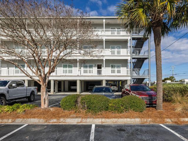 Property for sale in Folly Beach, South Carolina