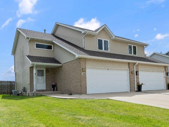 Townhouse for sale in Crest Hill, Illinois