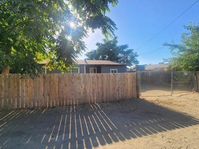 House for sale in Tulare, California