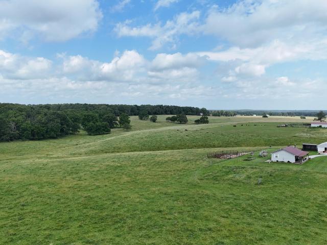 House for sale in Barry, Missouri