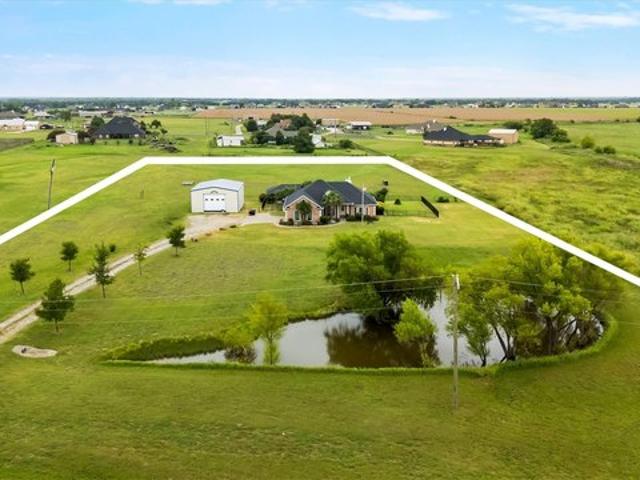 House for sale in Hunt, Texas