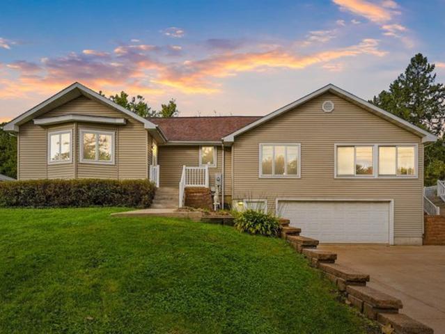 House for sale in Asbury, Dubuque County