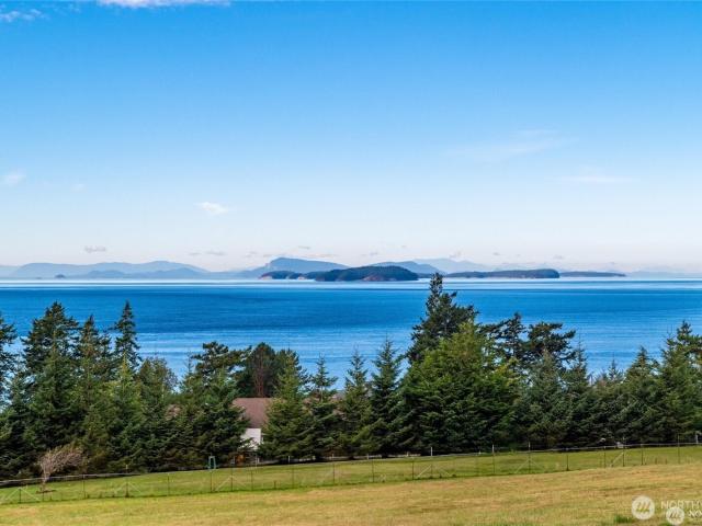 House for sale in Washington