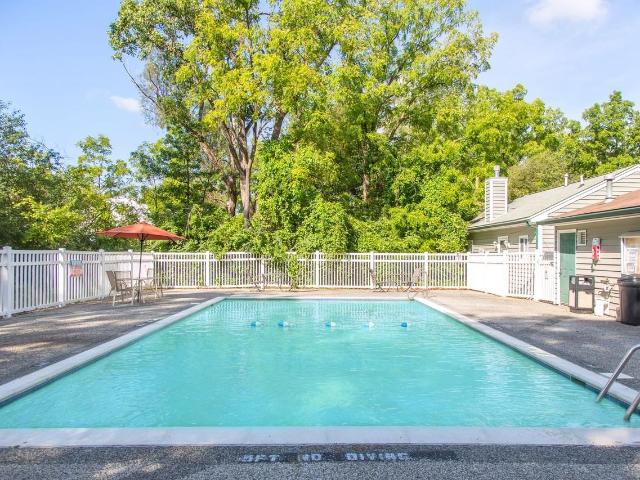 Apartment for rent in Commerce Township, Michigan