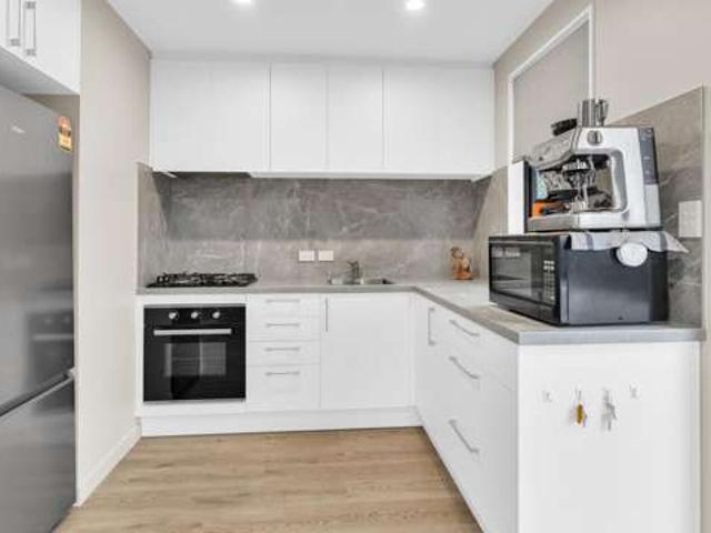 House for sale in Chaslands, Canterbury