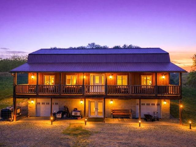 House for sale in Mount Clare, Illinois