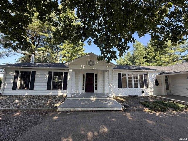 House for sale in Carbondale, Illinois