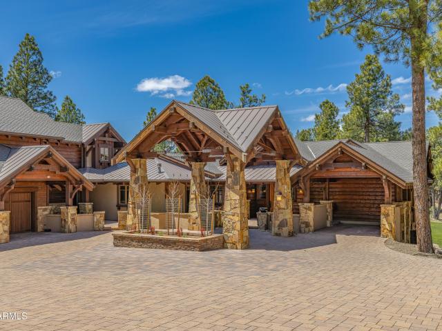 House for sale in Flagstaff, Arizona