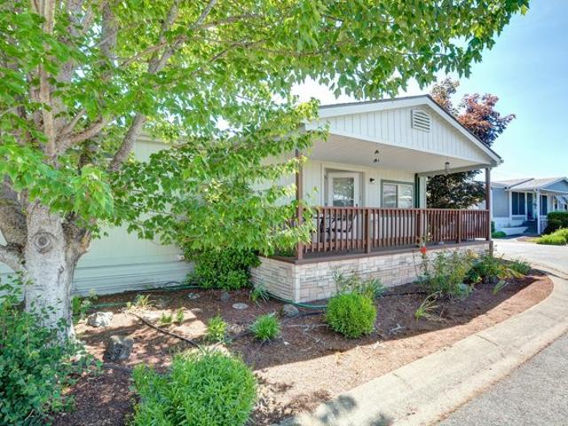 House for sale in Oregonia