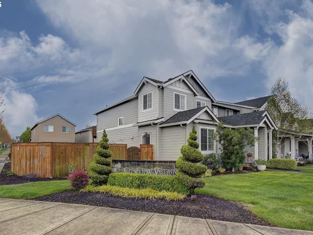 Townhouse for sale in Oregonia