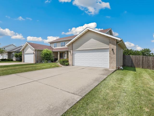 House for sale in Crest Hill, Illinois