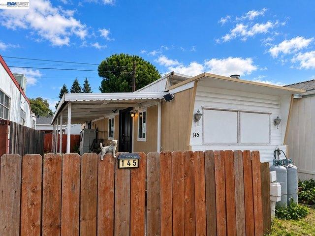 House for sale in San Leandro, California