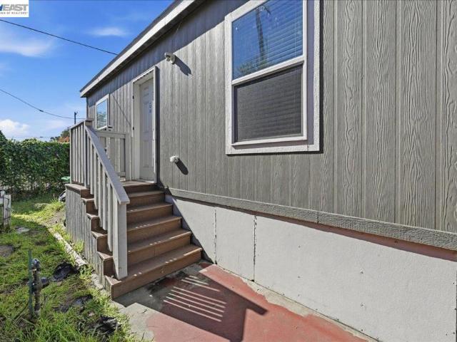 House for sale in San Leandro, California