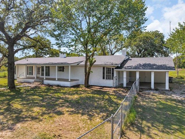 House for sale in Carter, Oklahoma