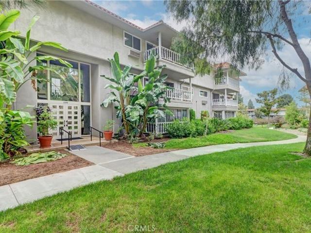 Condo for sale in Laguna Woods, California