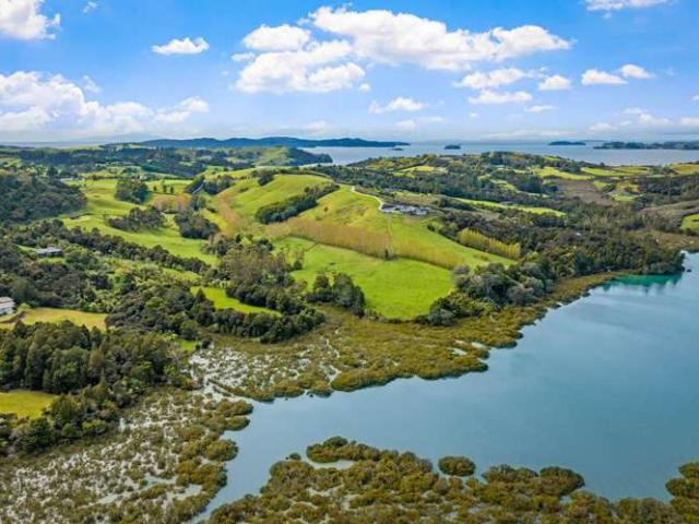 Property for sale in Auckland
