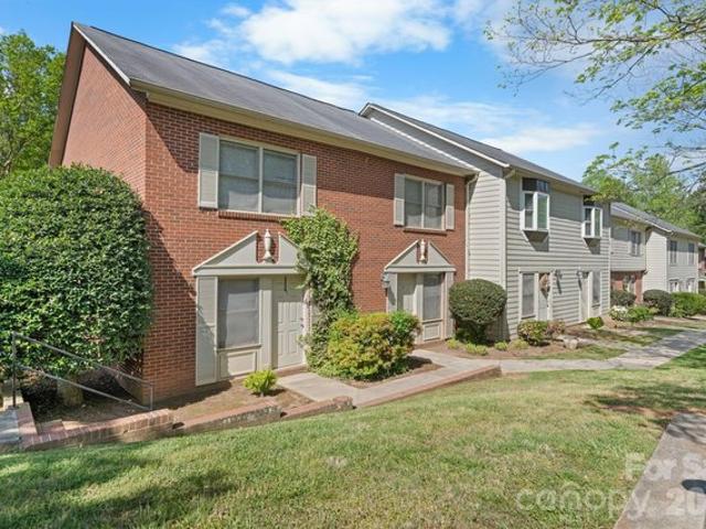 Condo for sale in Hickory, Catawba County