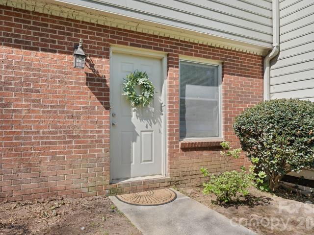 Condo for sale in Catawba, North Carolina