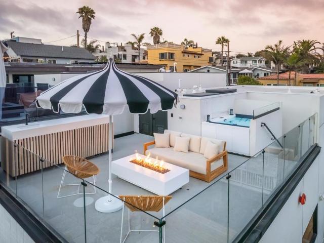 House for sale in Cardiff, California