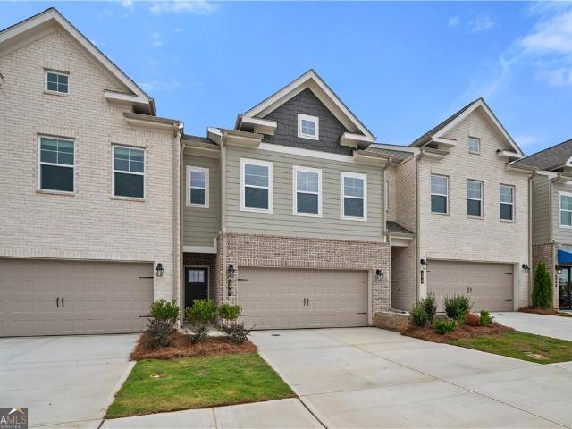 Townhouse for sale in Conyers, Georgia