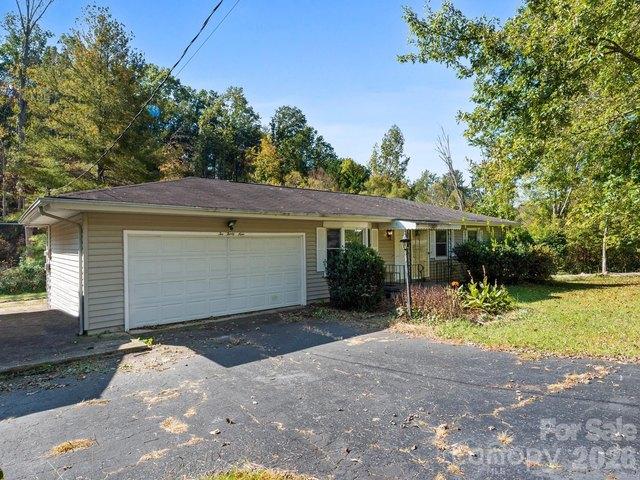 House for sale in Asheville, Buncombe County
