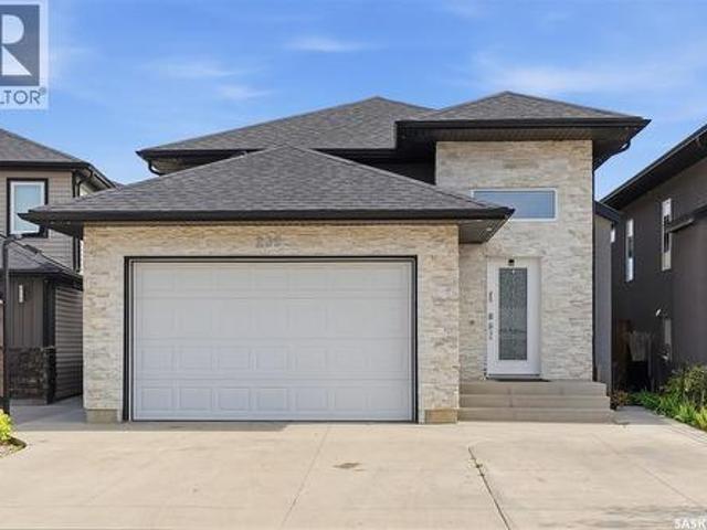 House for sale in Saskatoon, Saskatchewan
