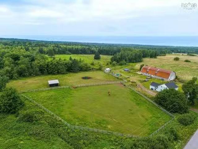 House for sale in Port Lorne, Nova Scotia