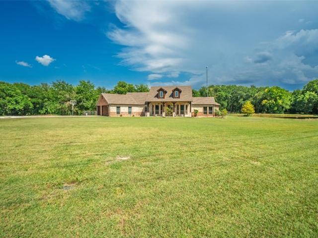 House for sale in Fannin, Texas