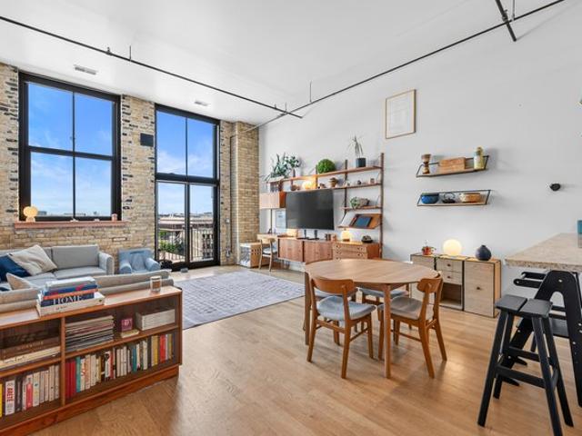 Condo for sale in Milwaukee, Wisconsin