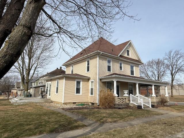 House for sale in Flora, Indiana