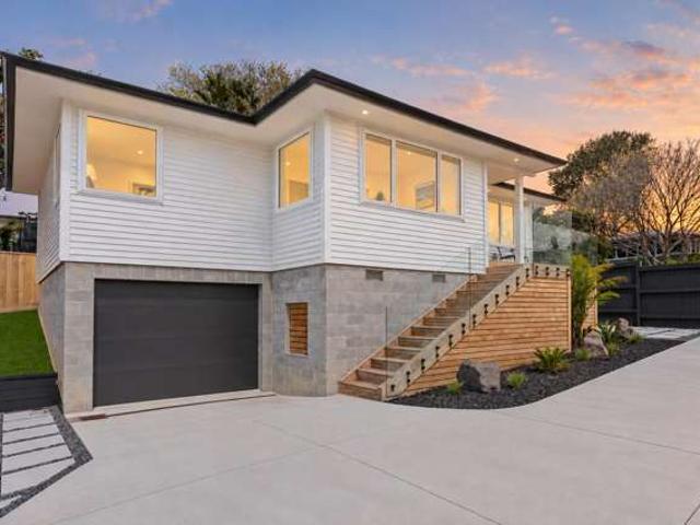 House for sale in Hillcrest, Kaipātiki