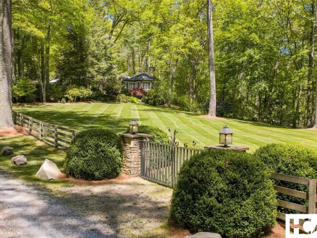 House for sale in Highlands, North Carolina