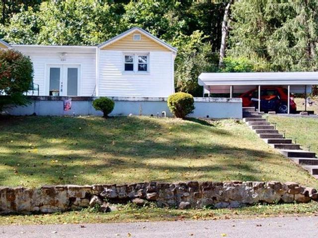 House for sale in Garrett, Maryland