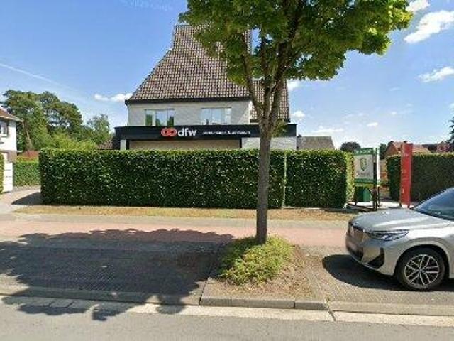 Bureau vente à Genk, Limburg