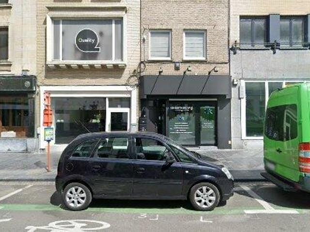Bureau vente à Courtrai, West-Vlaanderen