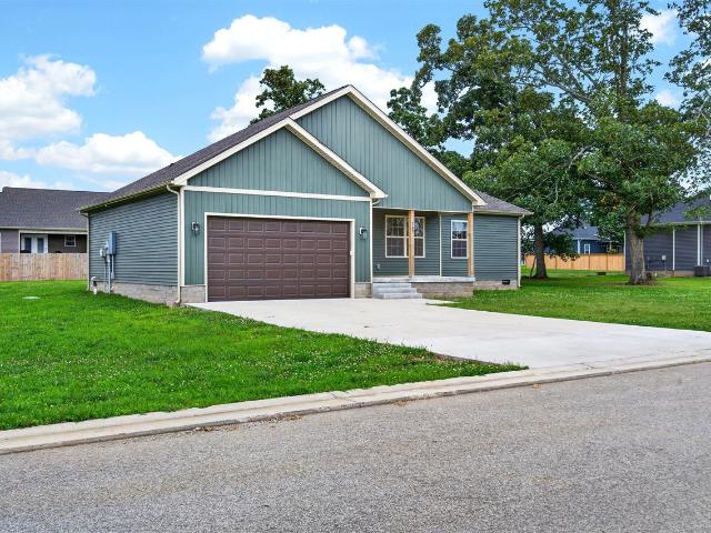 House for sale in Oakland, Kentucky