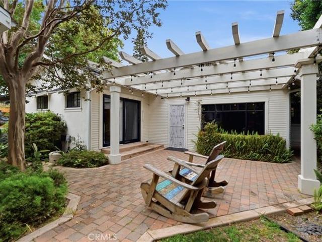 House for sale in Long Beach, California