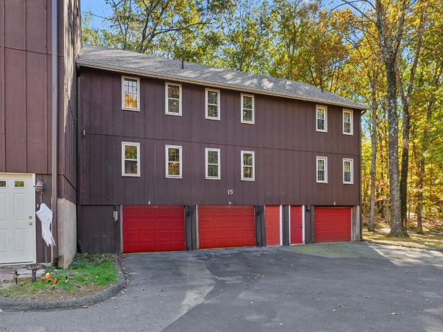 Condo for sale in Avon, Connecticut