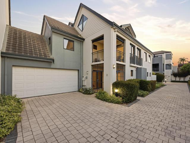 Townhouse for sale in Como, Western Australia