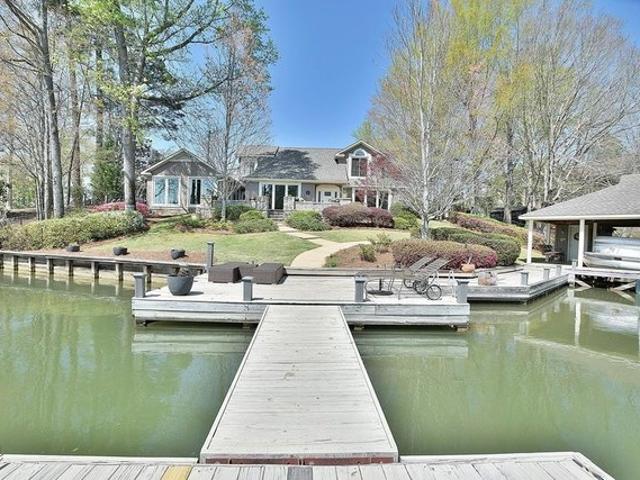 House for sale in Hamilton, Georgia