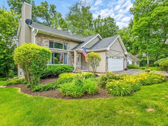 House for sale in Poplar Grove, Illinois